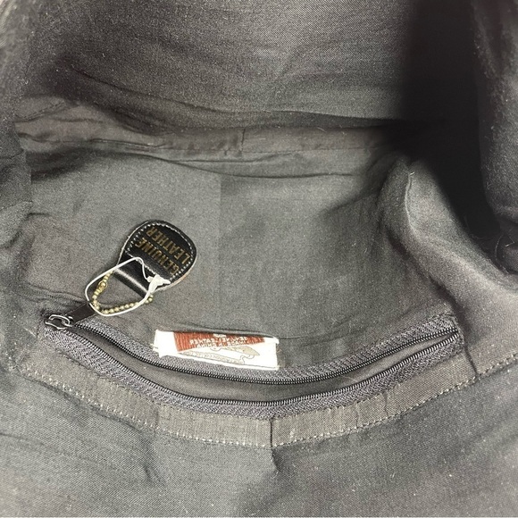 Vintage Leather Black Fold-over Clutch Tassel - Picture 5 of 7